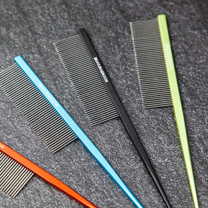 Pet Tail- pointed Rake Comb, made of high-quality stainless steel to ensure durability. This product is suitable for both dogs a